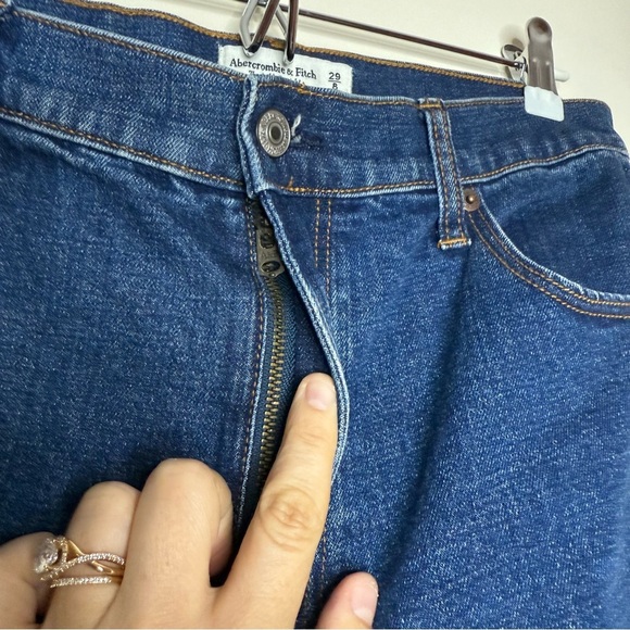 A+F Curve Love Ankle Straight Ultra High Rise Medium Wash Jeans - Picture 4 of 8